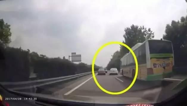 ������㣬�ܶ��_�@�ӵ�׷β�᣿