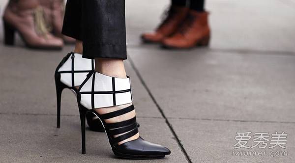 ʲô���ϴ�ʲôЬ ������߸�Ь�᣿