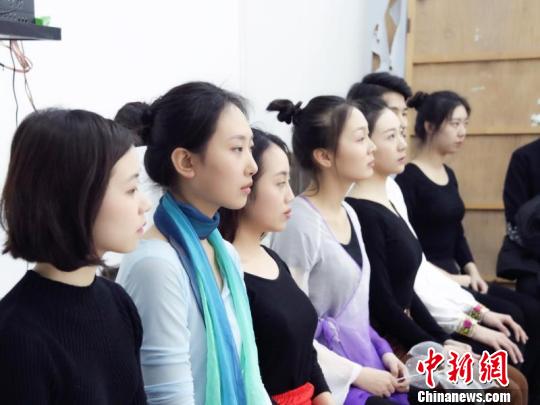 ��ýӰҕ��˔������Ϻ�һ�WУ��ˇ��������