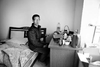 房客欠物業費找不到人 房東進屋抱走電腦